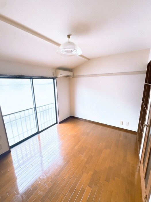 物件内観写真12　(居室)