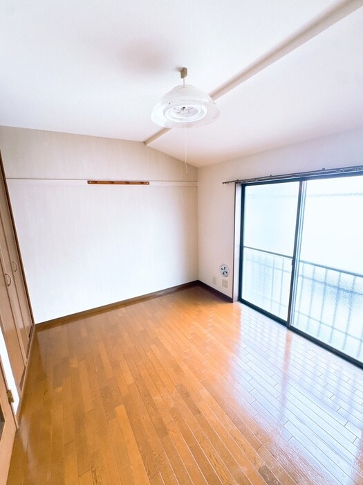 物件内観写真13　(居室)