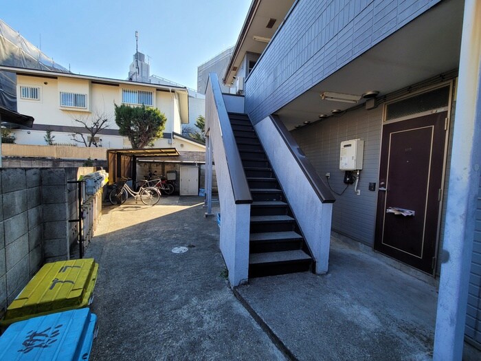 物件外観写真6　(駐輪場)