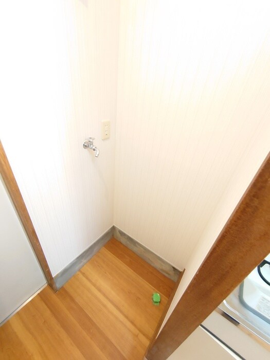 物件内観写真17　(洗濯機置場)