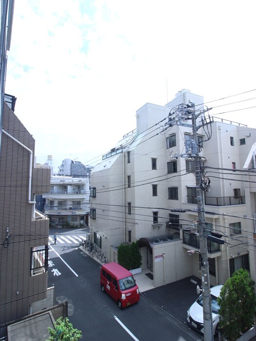 物件内観写真22　(室内からの展望)