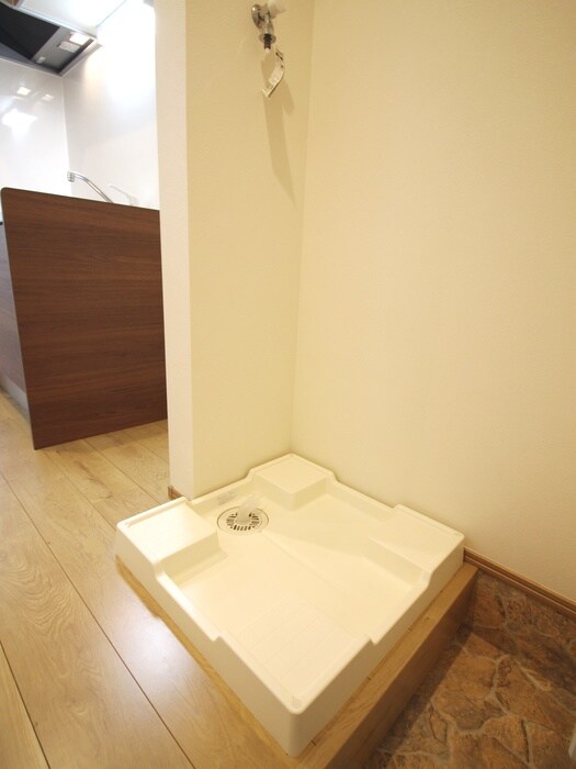 物件内観写真15　(洗濯機置場)