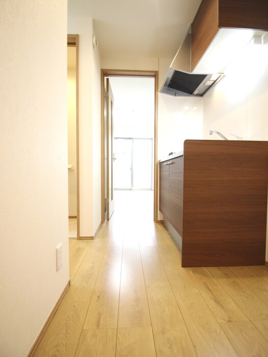 物件内観写真20　(廊下)