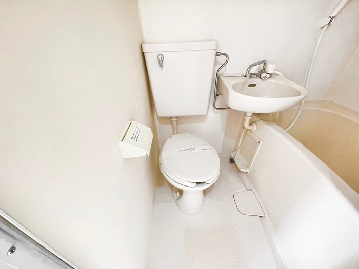 物件内観写真14　(トイレ)