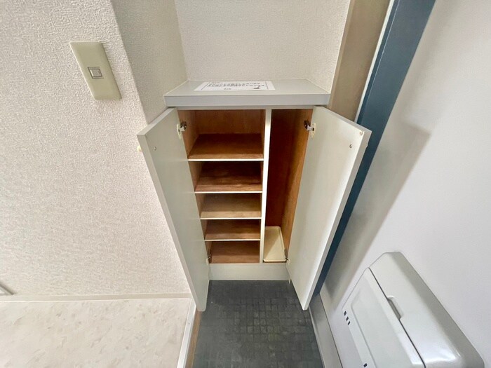 物件内観写真21　(靴箱)