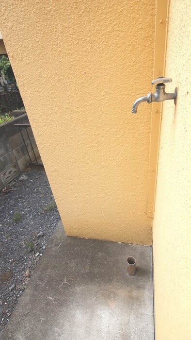 物件内観写真16　(洗濯機置場)