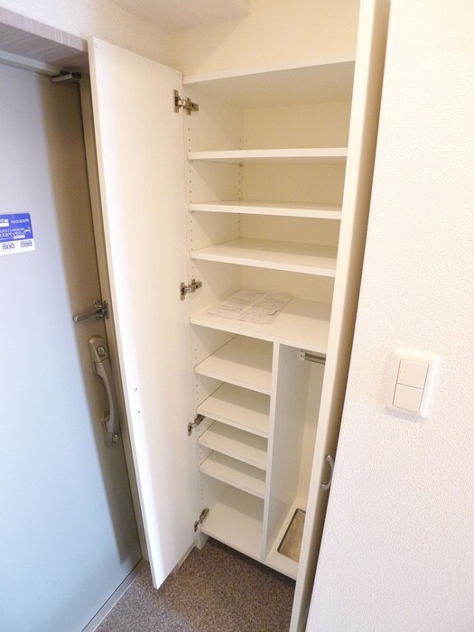 物件内観写真17　(靴箱)