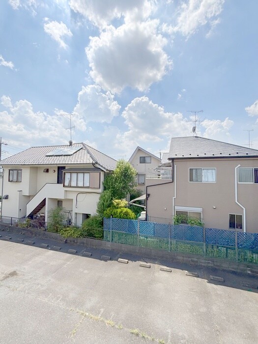 物件内観写真13　(室内からの展望)