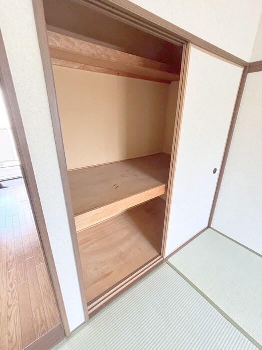 物件内観写真16　(収納)