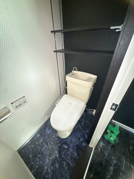 物件内観写真12　(トイレ)