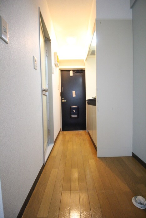 物件内観写真14　(廊下)
