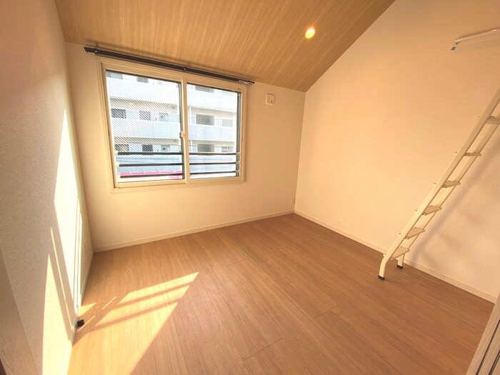 物件内観写真7　(居室)