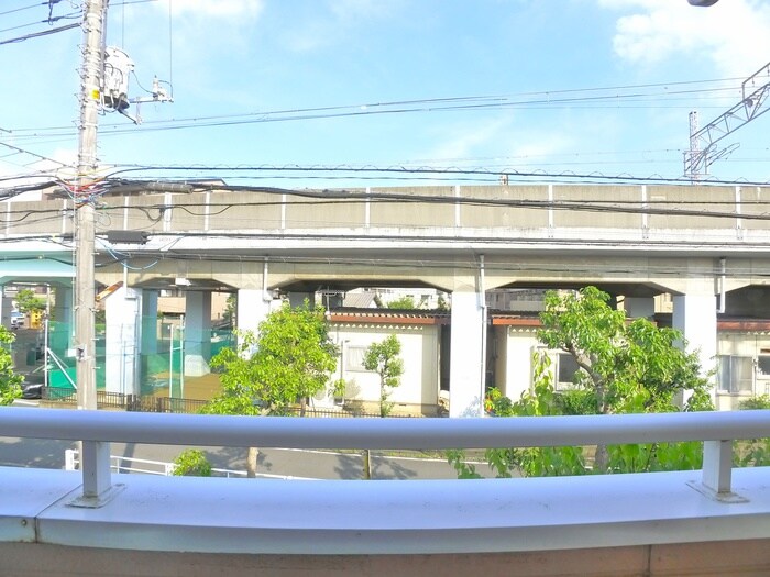 物件内観写真17　(室内からの展望)