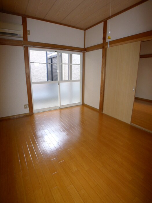 物件内観写真7　(居室)