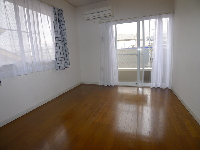 物件内観写真7　(居室)