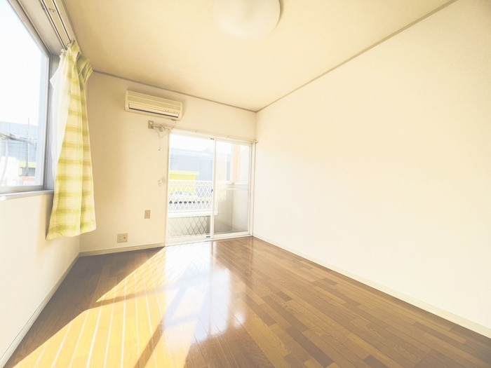 物件内観写真8　(居室)