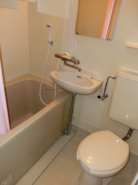 物件内観写真6　(バス／シャワールーム等)