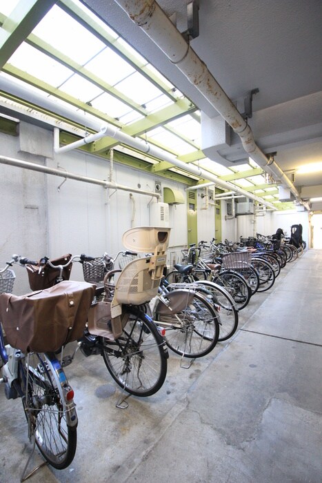 物件外観写真3　(駐輪場)