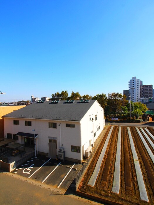 物件内観写真22　(室内からの展望)