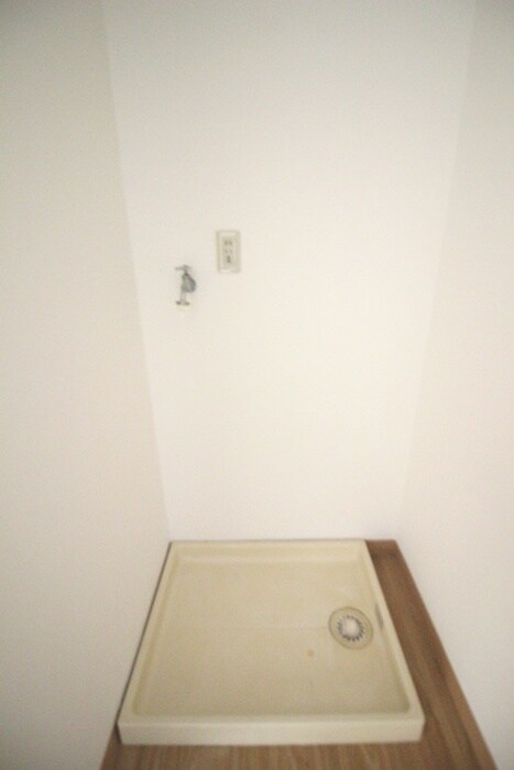 物件内観写真17　(洗濯機置場)