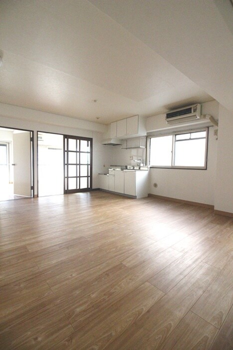 物件内観写真18　(廊下)