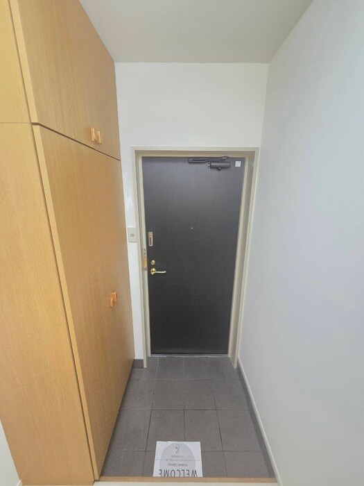 物件内観写真7　(玄関)