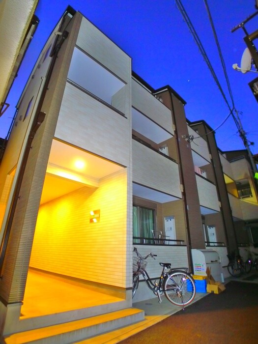 物件外観写真2　(外観写真)