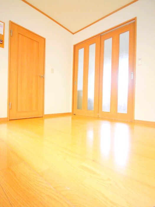 物件内観写真8　(内観写真)