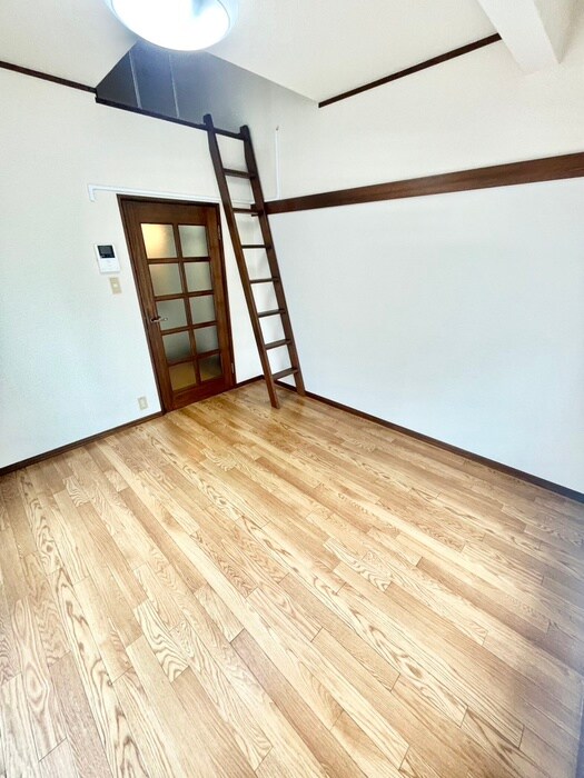 物件内観写真8　(居室)