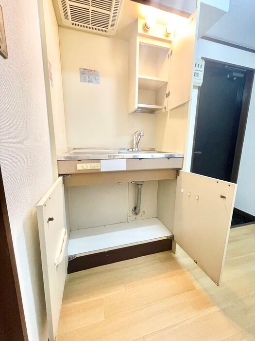 物件内観写真15　(収納)