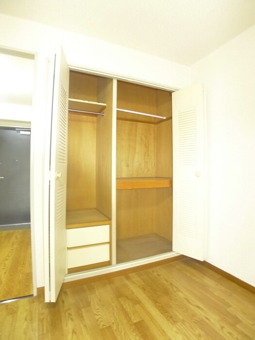 物件内観写真8　(収納)