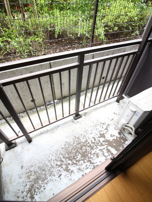 物件内観写真12　(室内からの展望)