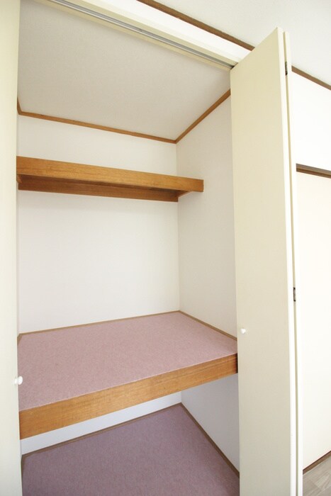 物件内観写真13　(収納)