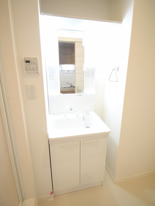 物件内観写真9　(洗面)