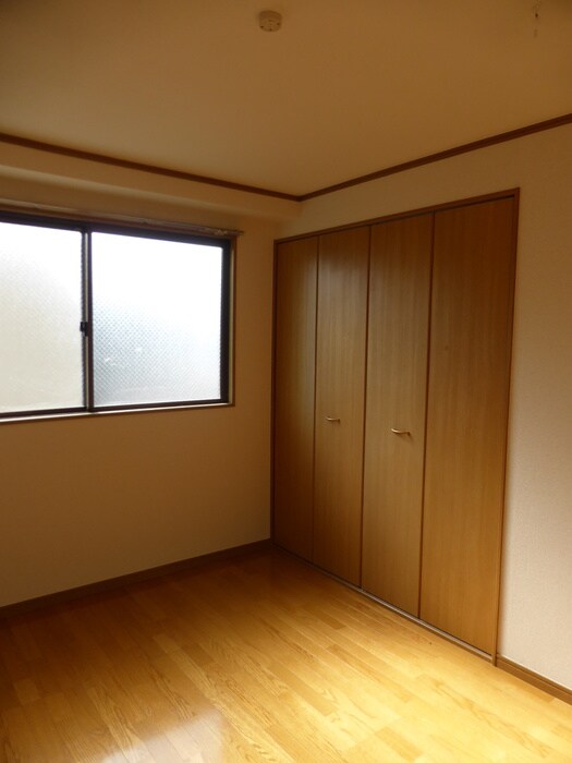 物件内観写真10　(居室)