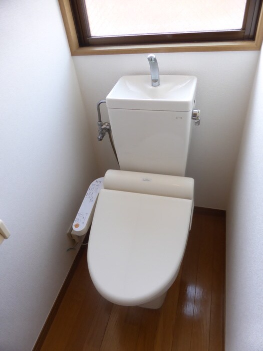 物件内観写真11　(トイレ)