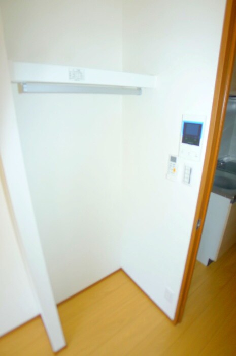 物件内観写真12　(収納)
