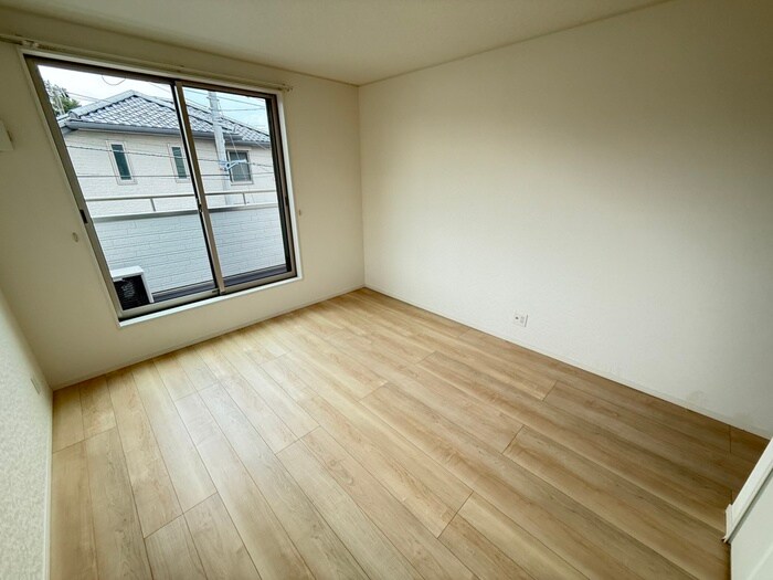 物件内観写真10　(居室)