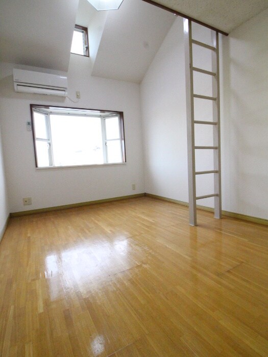 物件内観写真8　(居室)