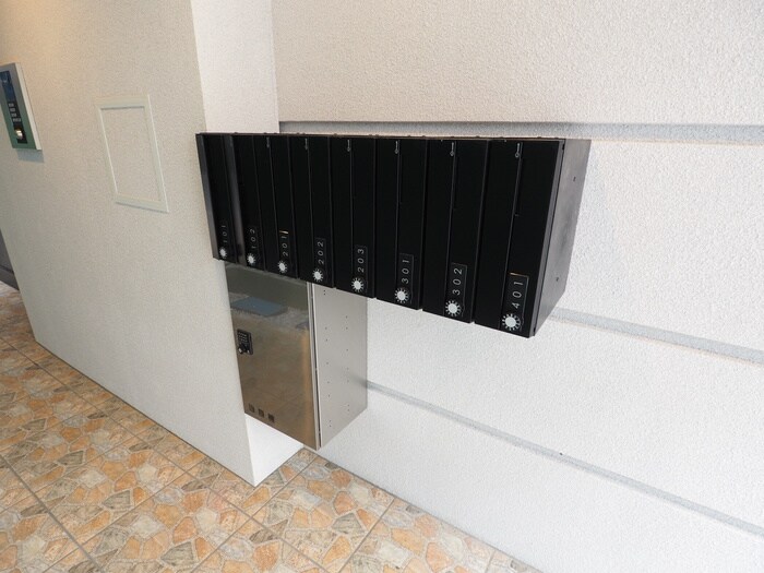 物件外観写真6　(建物設備)