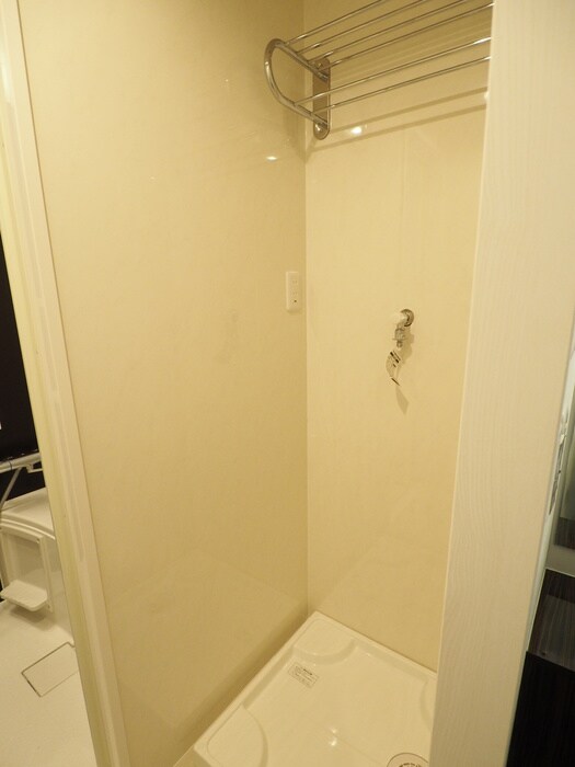 物件内観写真18　(洗濯機置場)