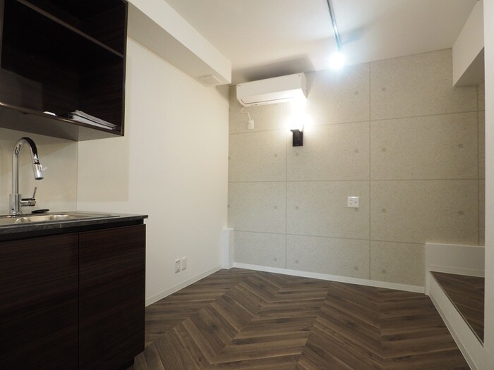 物件内観写真21　(居室)