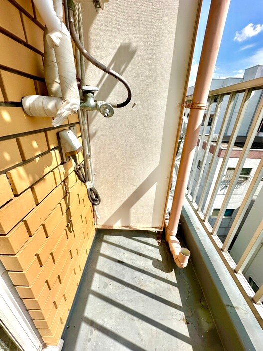 物件内観写真12　(洗濯機置場)