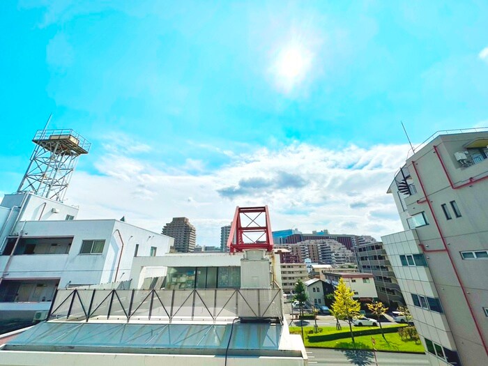 物件内観写真22　(室内からの展望)