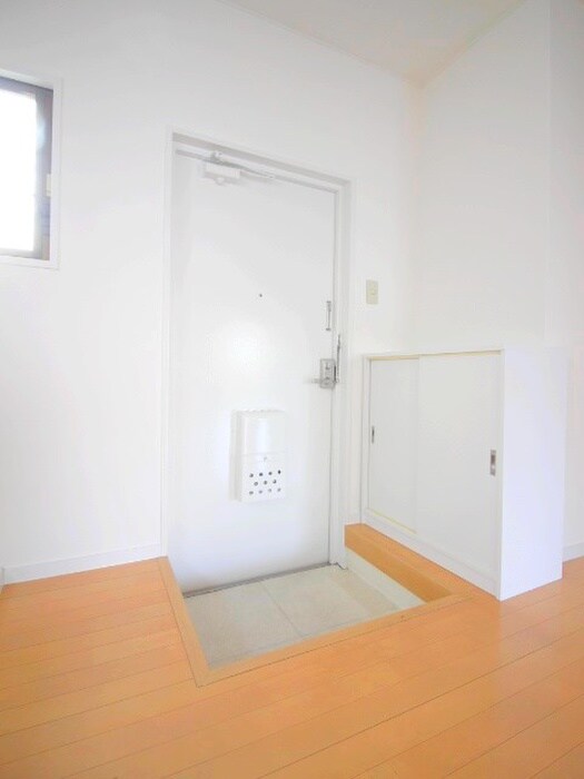 物件内観写真19　(玄関)