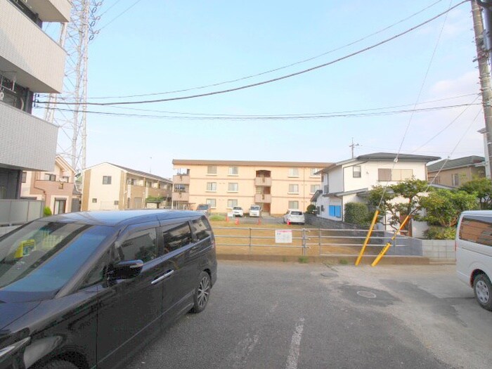 物件内観写真22　(室内からの展望)