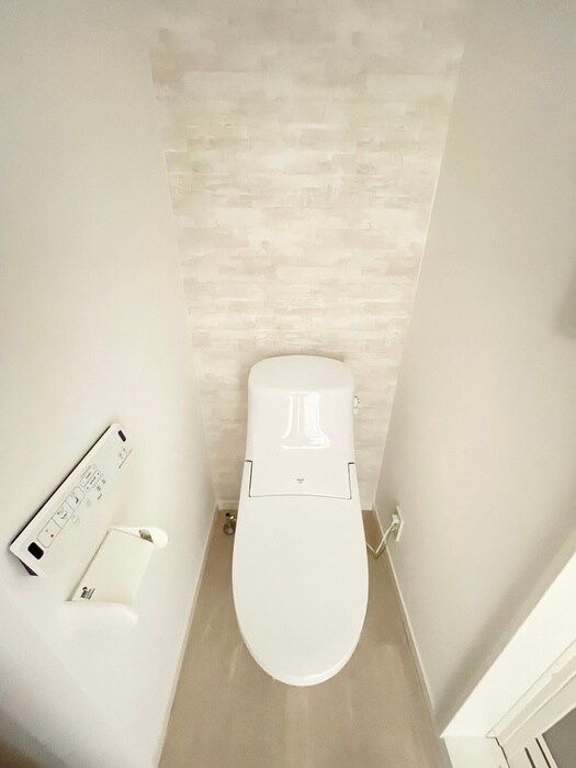 物件内観写真5　(トイレ)