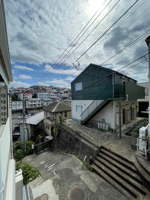 物件内観写真10　(室内からの展望)