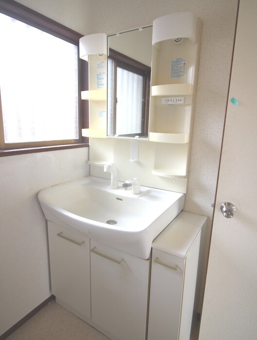 物件内観写真13　(洗面)