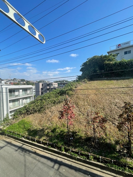 物件内観写真15　(室内からの展望)